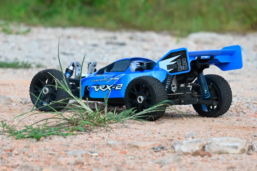 Voiture haute vitesse Nitro RC Buggy 2.4G à 8 échelles 4 roues motrices hors route # RH802