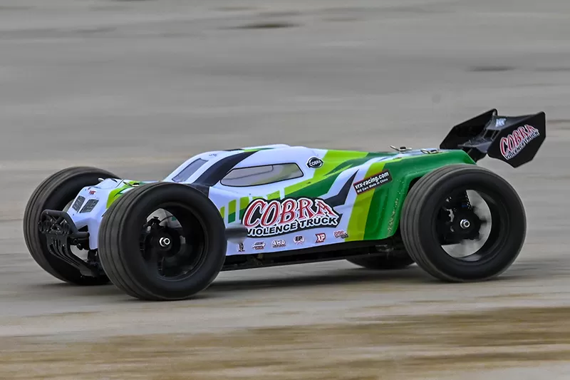 8 échelles 4WD électrique hors route RC Truggy 2.4G brossé haute vitesse RTR # RH817