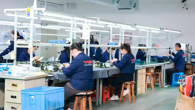 Équipe de production de pièces de rechange