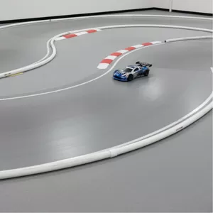 Smooth Carpet / Turf Track