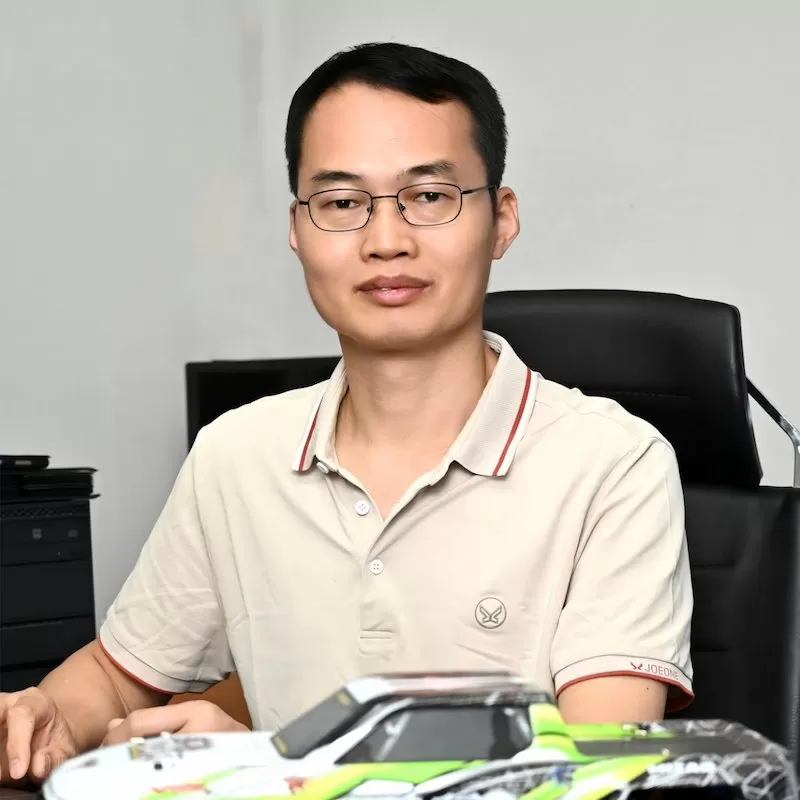 Fondateur de marque VRX Racing